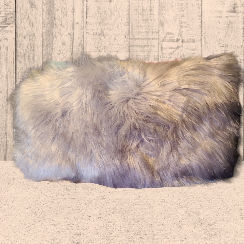 Evelyne Prélonge decorative pillow sham silverfox faux fur